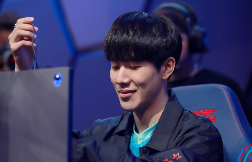 的后场屡屡 的后场屡屡